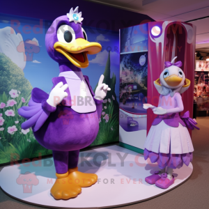 Purple Swan mascotte...