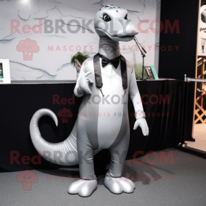 Silver Diplodocus maskot...