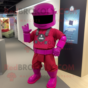 Magenta Soldier maskot...