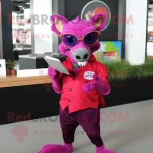 Magenta Chupacabra mascotte...