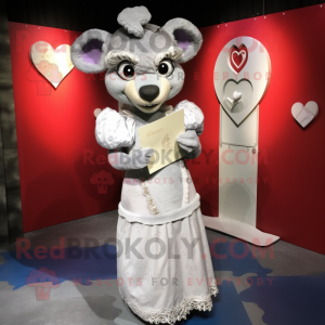 Postava maskota Silver Love...