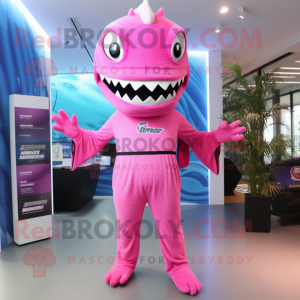 Pink Barracuda maskot...