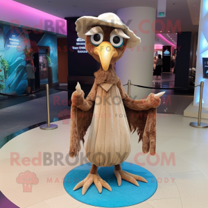 Tan Archaeopteryx mascotte...