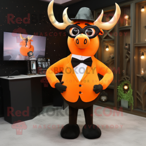 Orange Elk maskot...