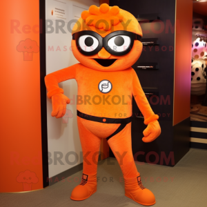 Orange Cyclops maskot...