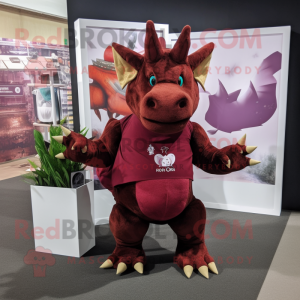 Maroon Triceratops maskot...