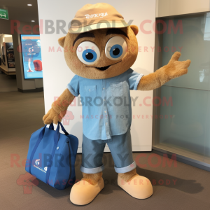 Postać w kostiumie maskotki...