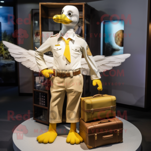 Gold Seagull maskot kostume...