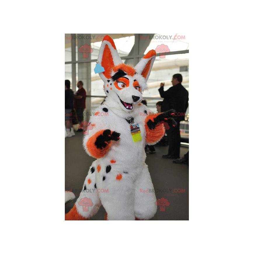 Mascotte de chien blanc orange et noir - Redbrokoly.com Mascotte de chien blanc orange et noir - Redbrokoly.com