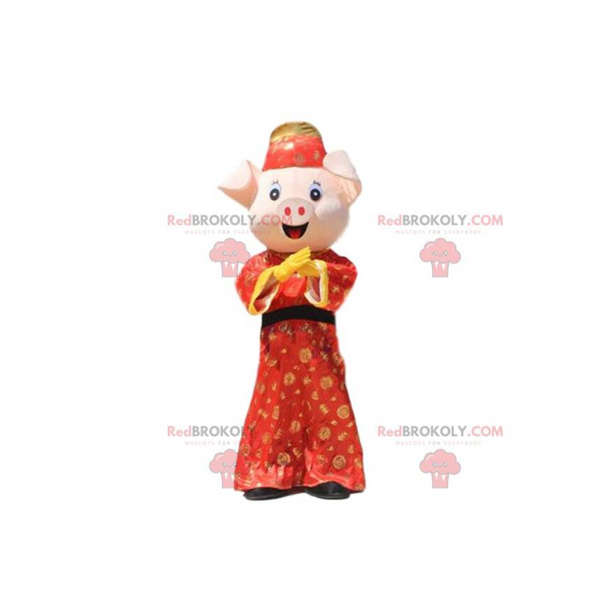 Schweinemaskottchen in einem traditionellen asiatischen Outfit