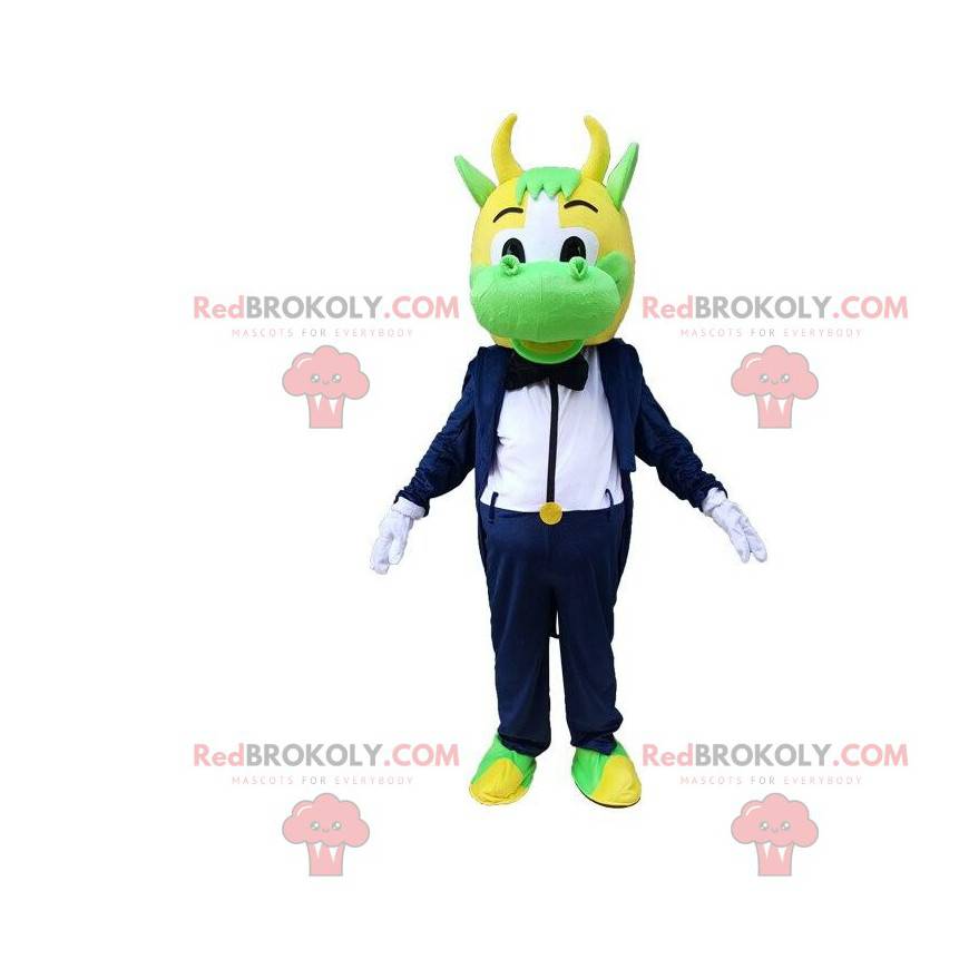 Groene en gele koe mascotte gekleed in een elegante smoking -