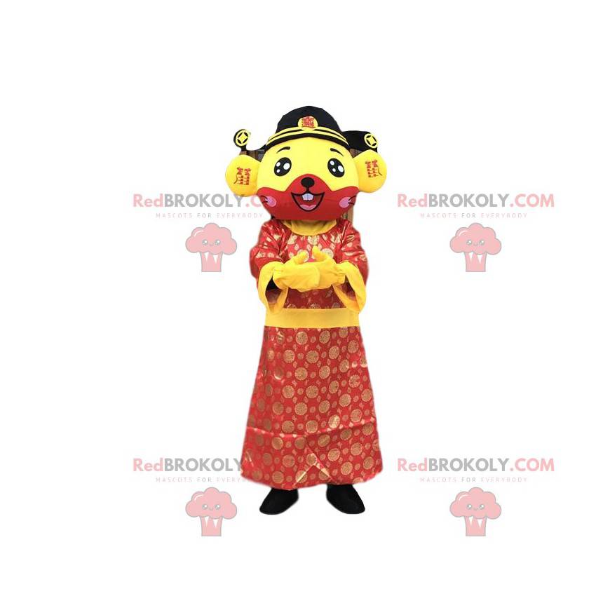 Gele en rode muismascotte gekleed in een Aziatische tuniek -