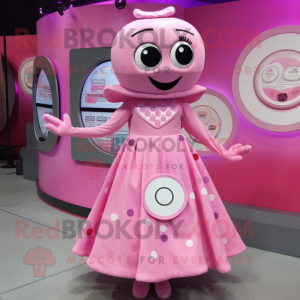 Pink Plate Spinner maskot...