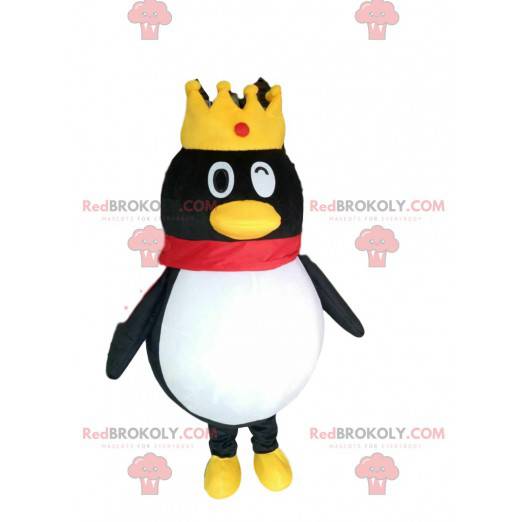 Mascote pinguim-rei piscando o olho, fantasia coroada -