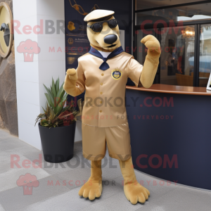 Gold Navy Seal maskot...