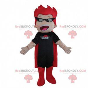 Mascotte de super-héros en tenue noire et rouge, costume