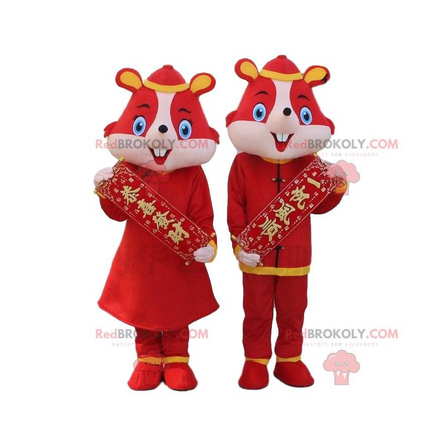 2 disguises of red mice, hamsters in Asian clothes -