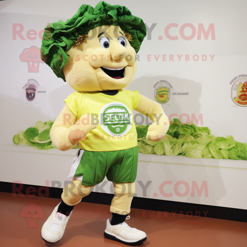 Postava maskota Caesar Salad oblečená v běžeckých šortkách a baretech - Maskoti salátu Caesar - REDBROKO_100041 - RedBrokoly.com