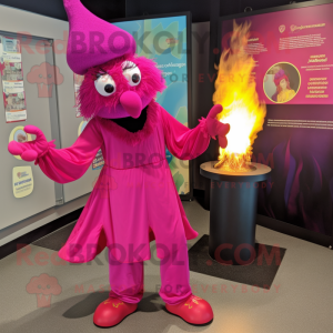 Personaje de disfraz de mascota Magenta Fire Eater vestido con un encubrimiento y clips para zapatos