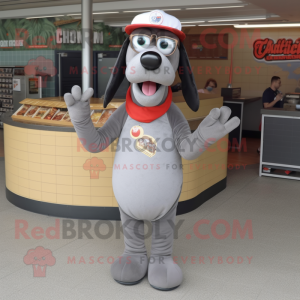 Grey Hot Dogs maskot...