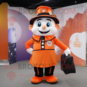 Orange Ring Master maskot...