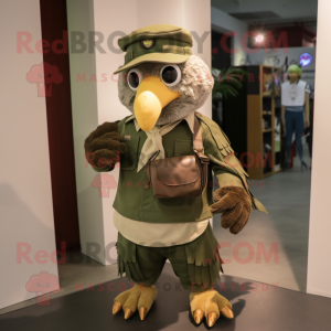 Olive Eagle maskot kostume...