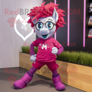 Magenta Mare maskot kostume...