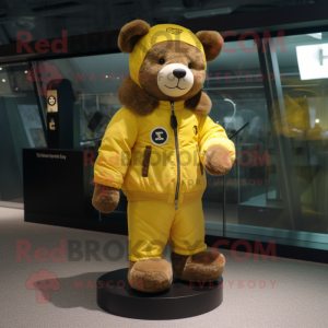 Gul Teddy Bear maskot...