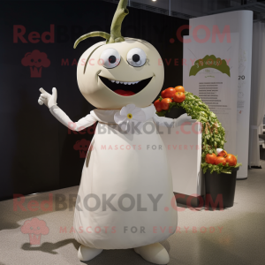 White Tomato mascotte...