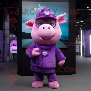 Postava maskota Purple Pig...