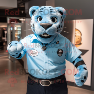 Błękitny Jaguar w kostiumie...