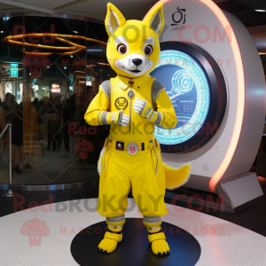 Lemon Yellow Fox maskot...