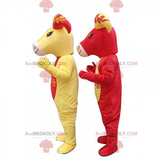 2 mascottes de chèvres rouges et jaunes, costumes de chèvres -