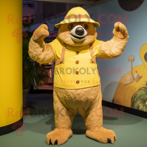 Yellow Giant Sloth maskot...