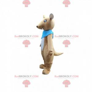 Mascota canguro marrón y blanco con un pañuelo azul -
