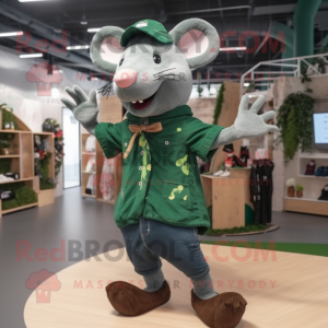 Forest Green Rat maskot...