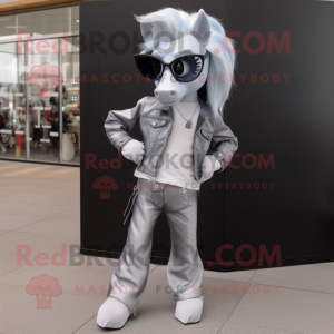 Silver Mare maskot kostume...