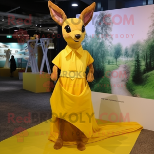 Yellow Roe Deer mascotte...