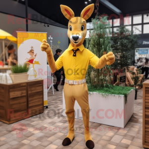 Yellow Roe Deer mascotte...