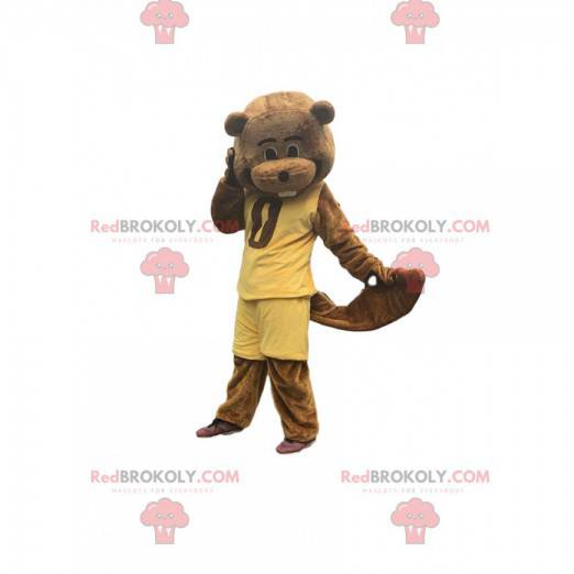 Mascota castor marrón vestida con ropa deportiva -