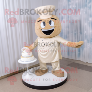 Beżowy tort weselny w...