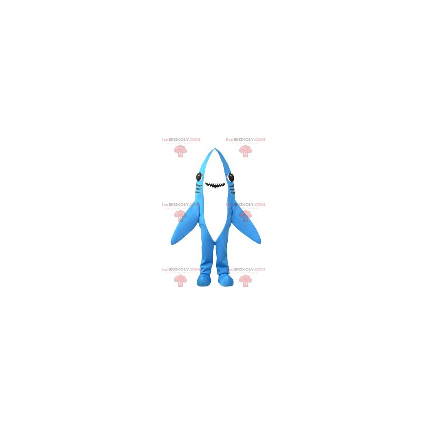 Mascota de tiburón azul y blanco gigante y súper sonriente -