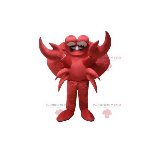 Komische rode krabmascotte met zijn grote klauwen -