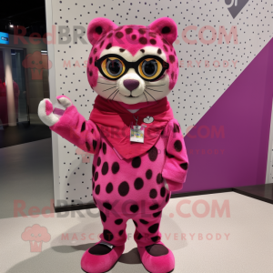 Magenta Leopard mascotte...