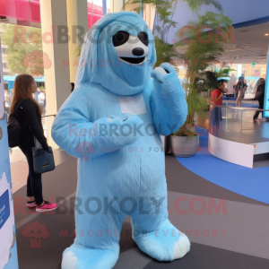 Sky Blue Giant Sloth maskot...