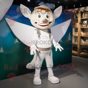 White Tooth Fairy mascotte...