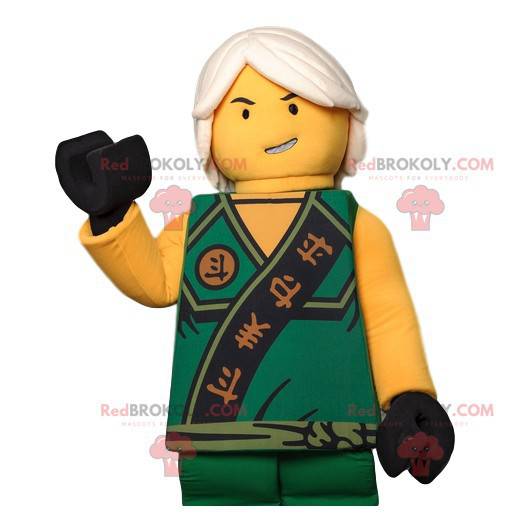 Mascota de Playmobil, guerrero asiático y su traje tradicional