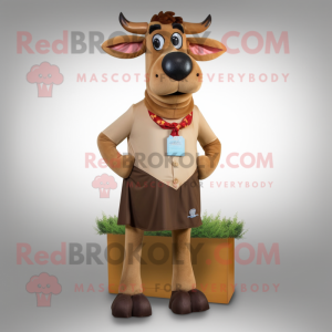 Tan Guernsey Cow maskot...