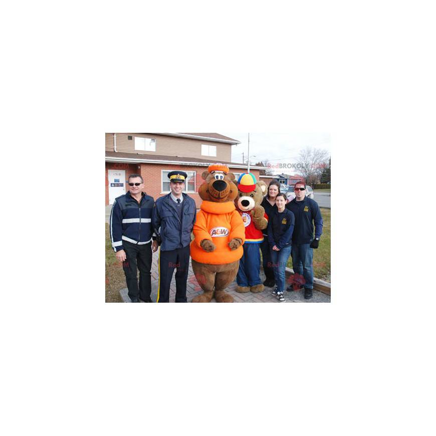 2 brown teddy bear mascots - Redbrokoly.com 2 brown teddy bear mascots - Redbrokoly.com