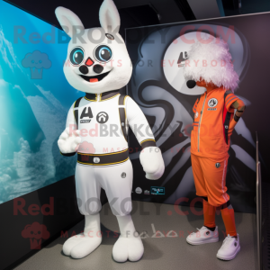 Postać w kostiumie maskotki...